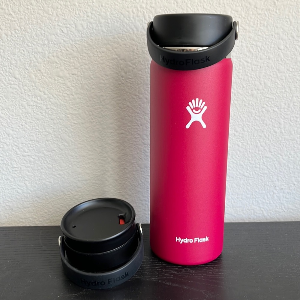 New - Hydro Flask 20 oz (Snapper)